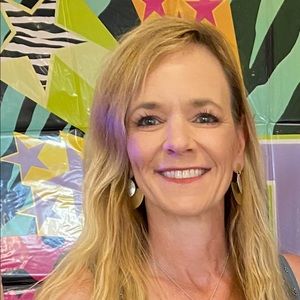 Meet your Posher, Carol